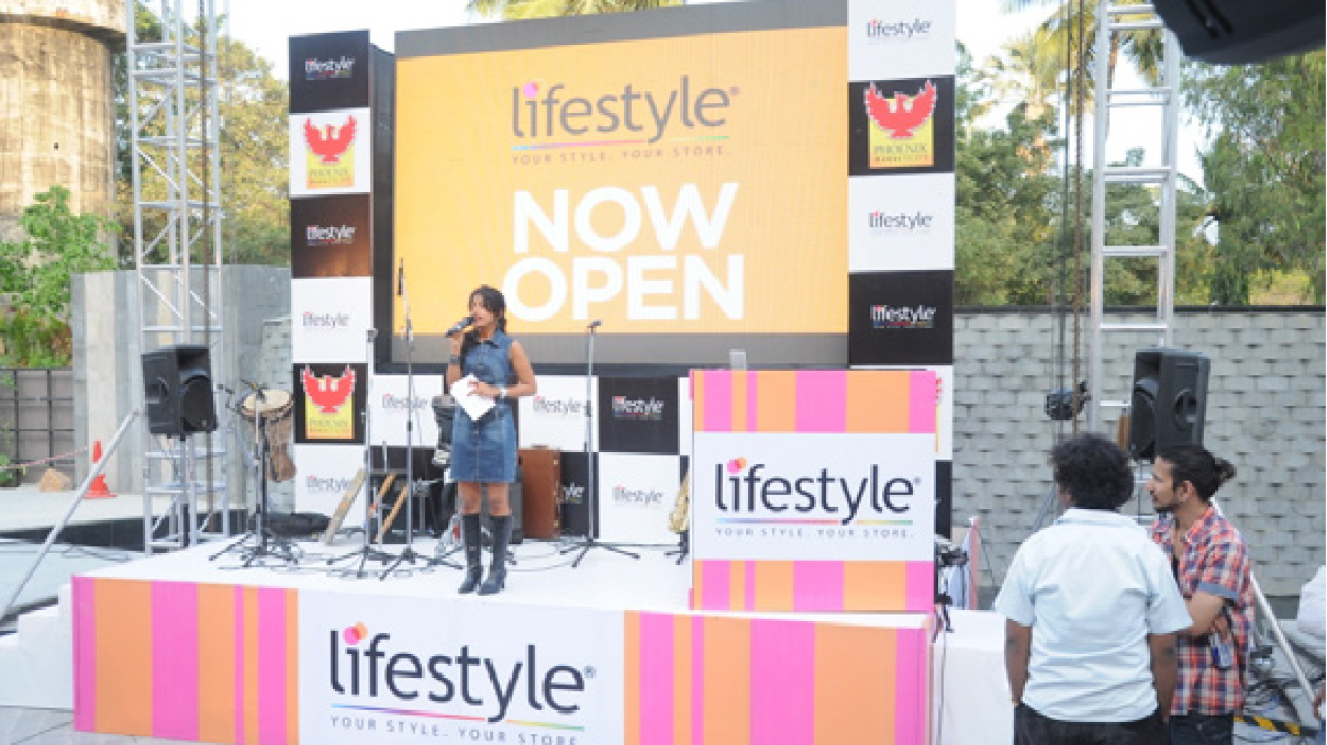 Creative mall activation