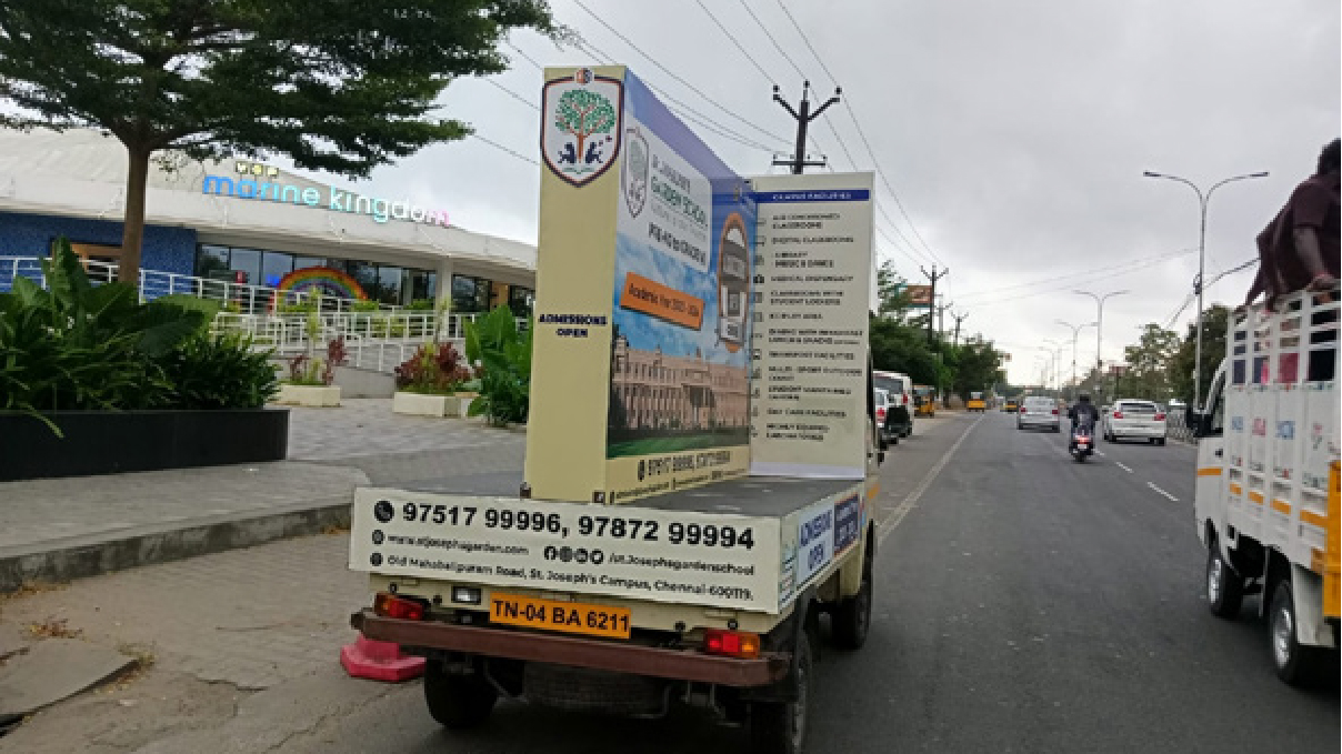 Road show retail campaign